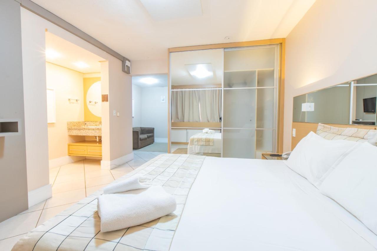 Delupo Hotel - Livin Studios Criciuma  Eksteriør bilde